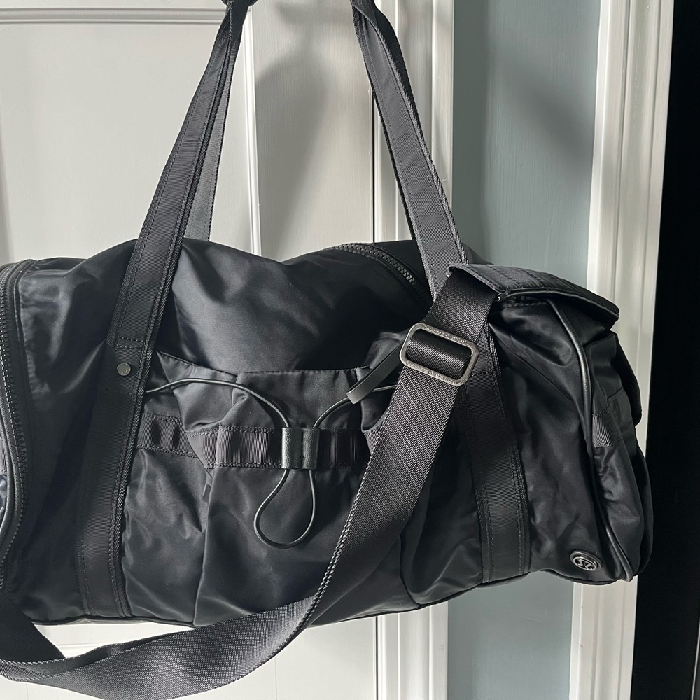 Lululemon Duffle bag